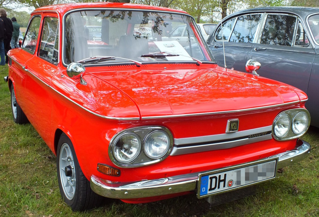 Nicht so aufegemotzt finde ich Autos ja meist interessanter. Dieser NSU TT hatte aber trotzdem die Heckklappe aufgestellt.