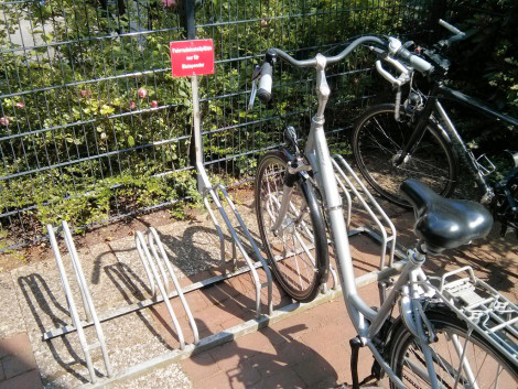Fahrradständer am HDZ