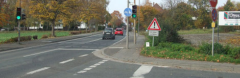 Hinweis auf Straßenschäden an der Eidinghausener Straße