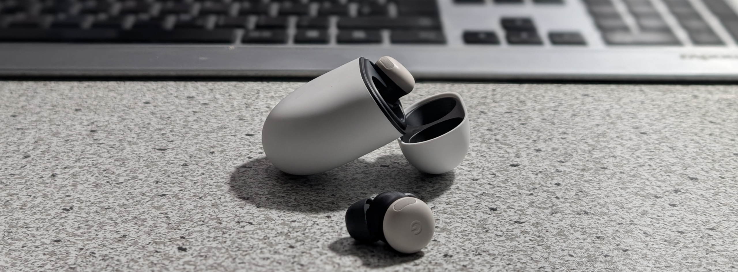 Google Pixel Buds 2