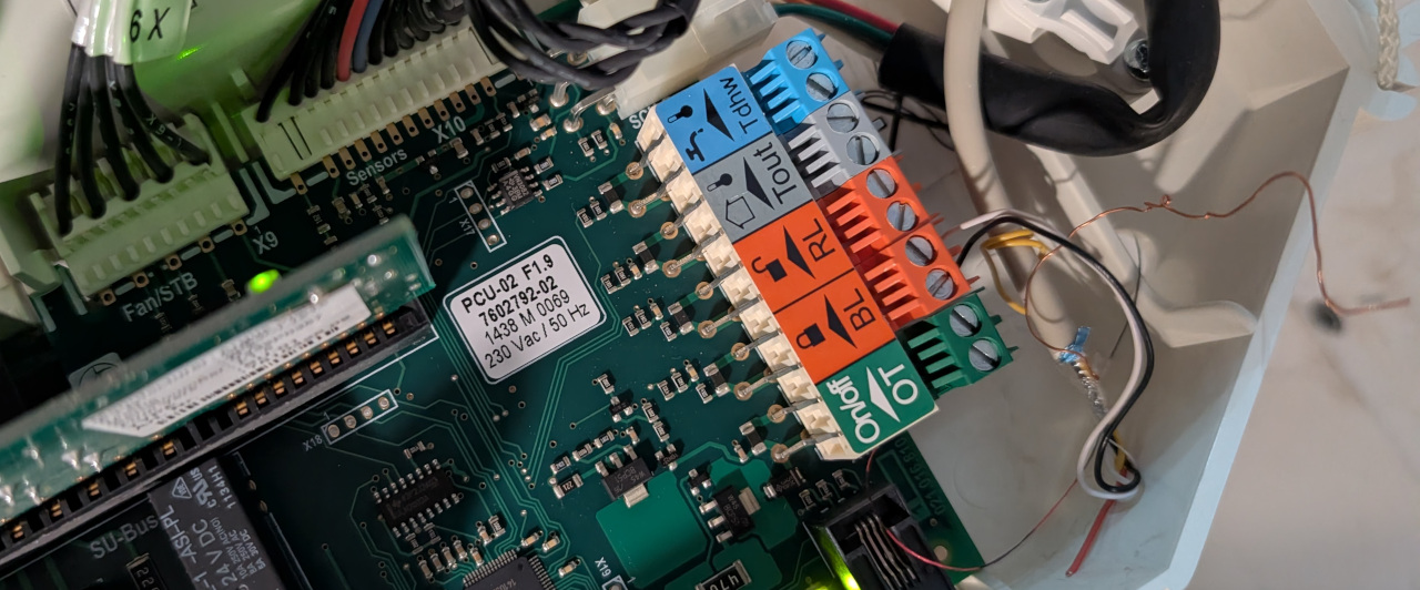 Wärmepumpe steuert Gastherme – jetzt auch per Schalter